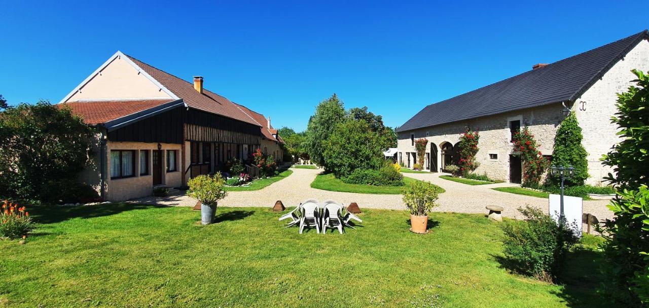 Maison Des Maries Beaulieu-sur-Loire Екстериор снимка